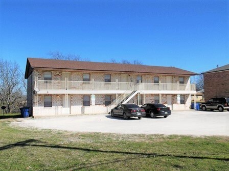 Primary Photo - 702 N 1st St