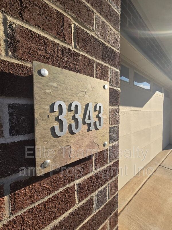 Foto del edificio - 3343 Bessemer St