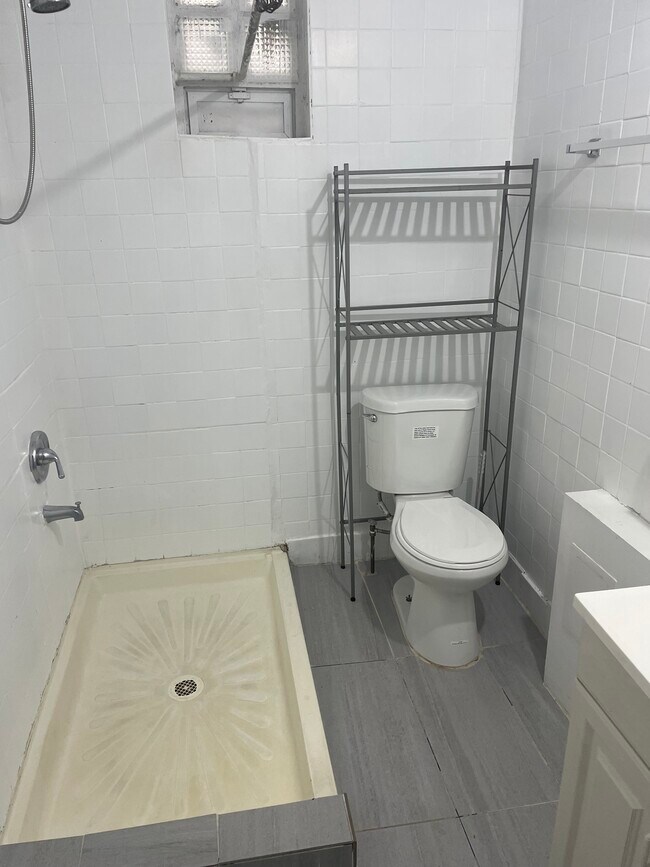 Building Photo - 1705 N Talman Ave