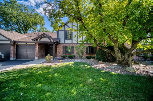 Building Photo - 8235 Poplar Ln