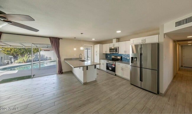 Photo - 1946 E Wesleyan Dr House