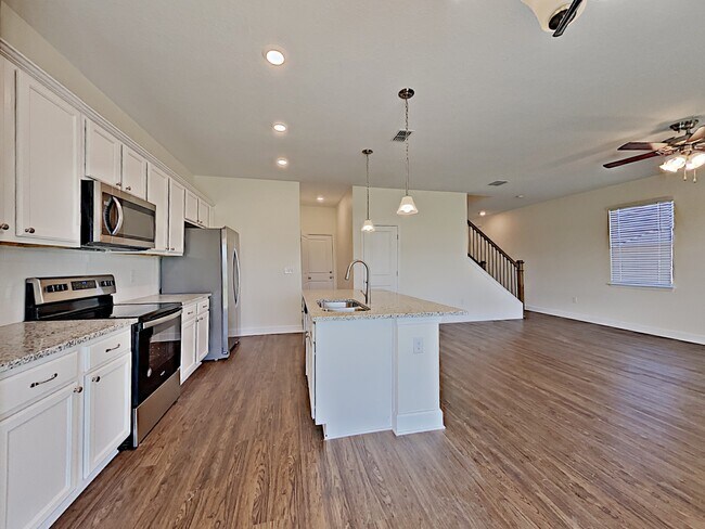Building Photo - 20355 Calla Lily Dr