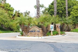 Building Photo - 432 Edgehill Ln