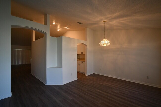 Foto del edificio - 2547 SW Kenilworth St