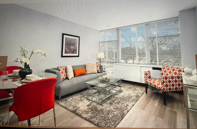 Foto del edificio - 2937 S King Dr