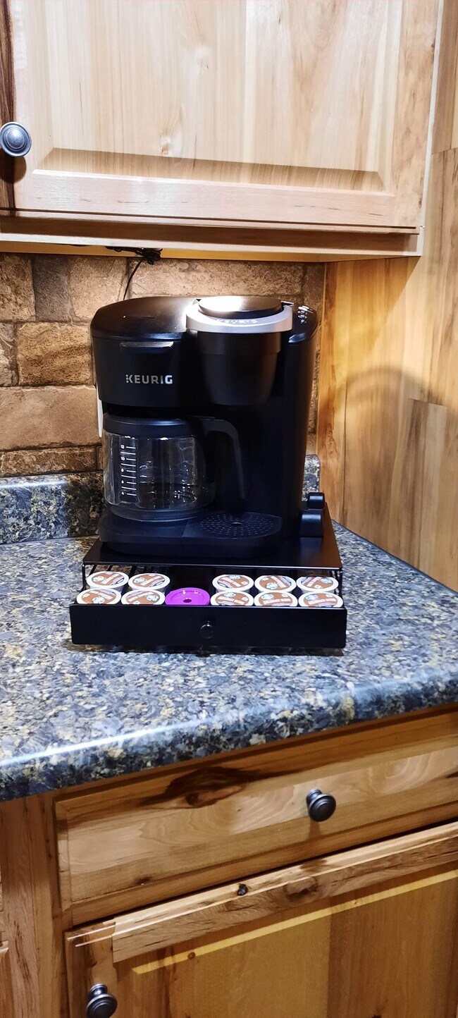 487 Kentucky Ave, Bluff City, TN 37618 House Rental in Bluff City, TN