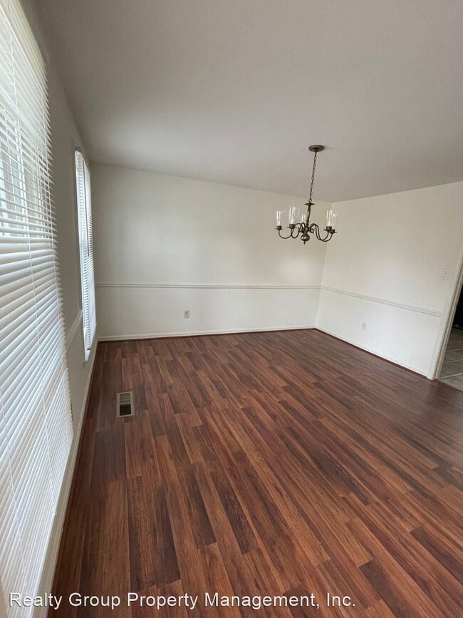 Building Photo - 4 br, 2.5 bath House - 1422 Fallsmead Way