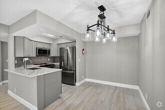 Building Photo - 4707 Lucerne Lakes Blvd E