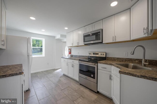 Foto del edificio - 1979 US-206