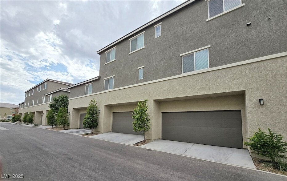 Foto principal - 2843 Kona Blue Ln