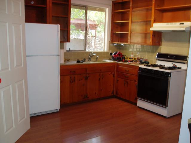 Building Photo - 1300 Broadmoor Dr