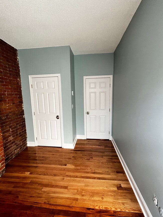 Building Photo - 30 S Huntington Ave