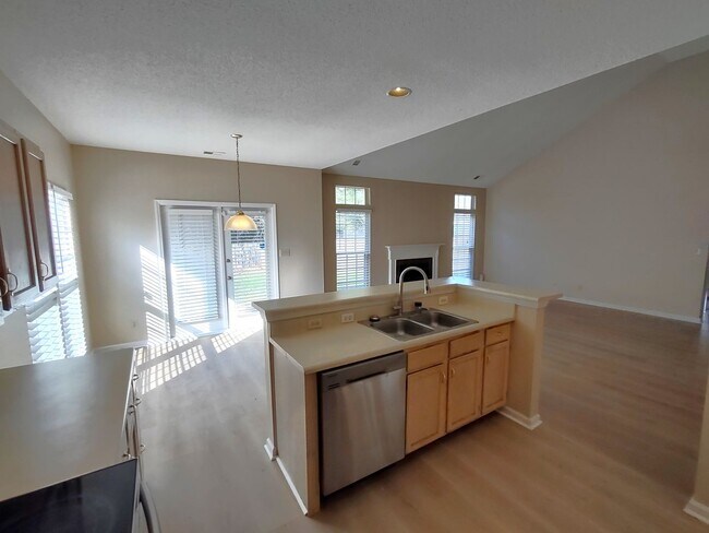 Foto del edificio - 1111 Land Grant Rd