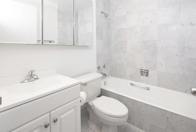 Building Photo - 1 BEDROOM APARTMENT FOR RENT