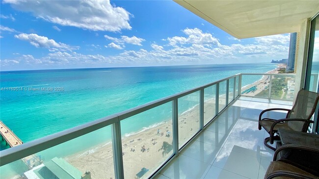 Building Photo - 16699 Collins Ave