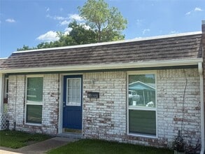 Building Photo - 707 S 2nd St