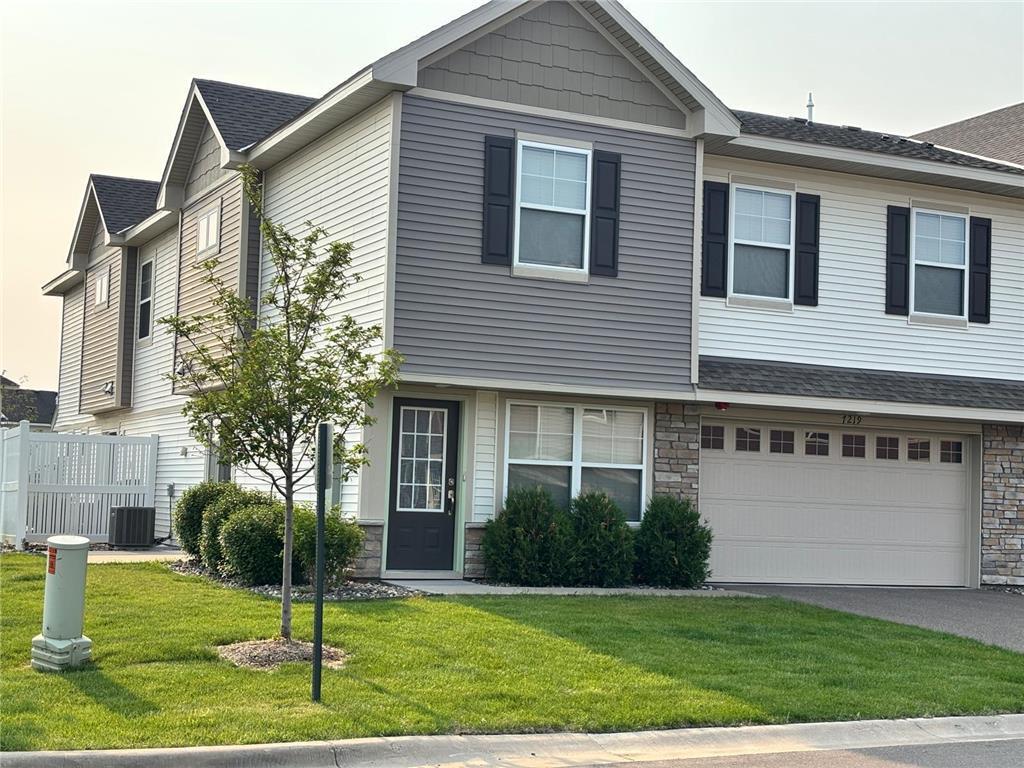 Foto principal - 7219 Elmo Ct