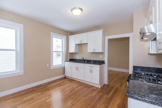 Kitchen + Sink - 11 Joseph St