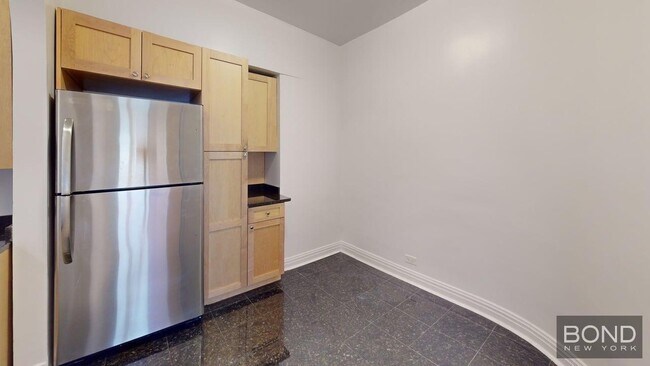 Foto del edificio - 141 E 56th St