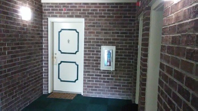 Foto del edificio - 7900 Coriander Dr
