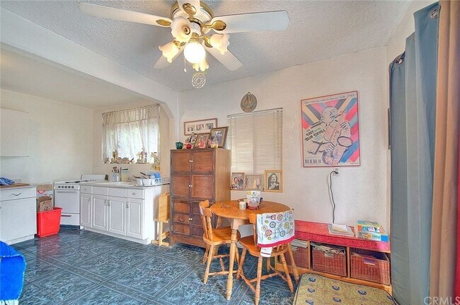 Building Photo - 4414 Berenice Ave
