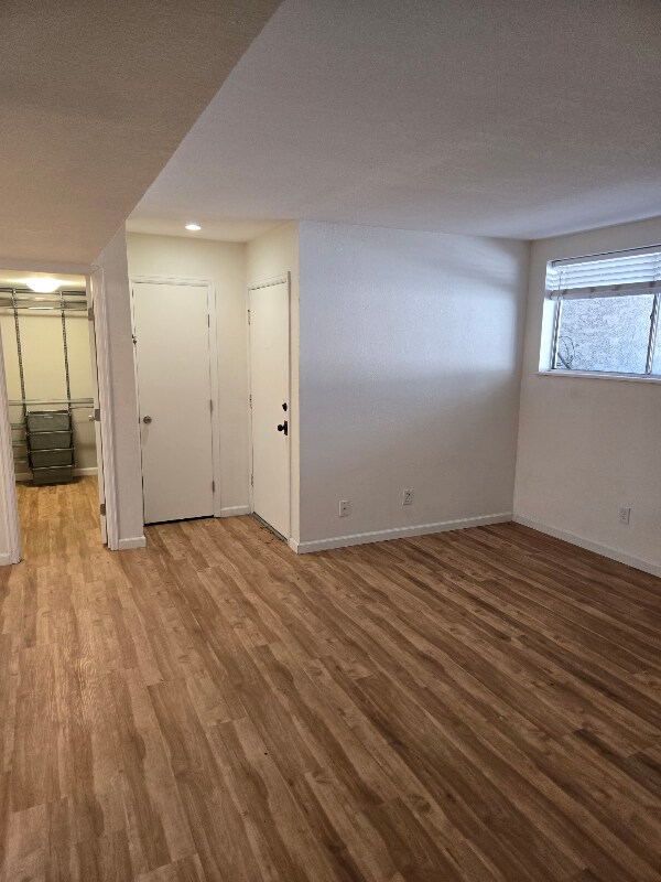 Building Photo - 5300 E Cherry Creek S Dr