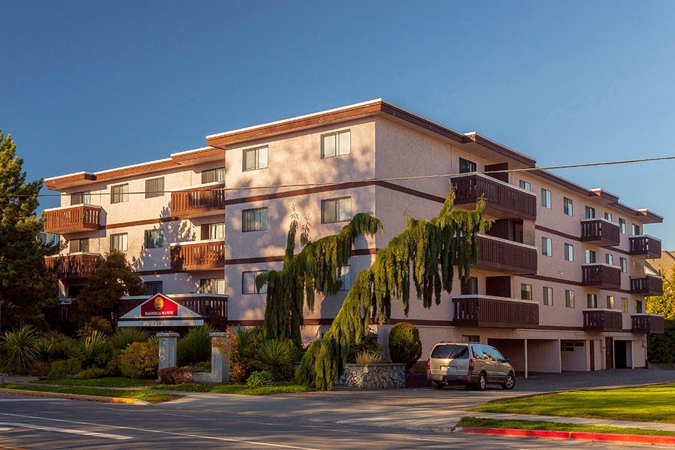 Magnolia Manor Apartments Apartments 830 Craigflower Victoria, BC