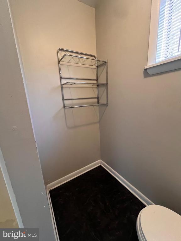 Foto del edificio - 349 Halltown Rd