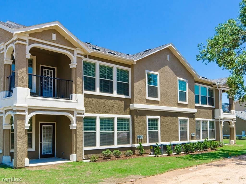 4 br, 3 bath Condo 29980 FM 2978 Road To... Condo for Rent in