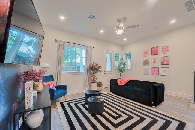 Foto del edificio - 2909 Nagle St