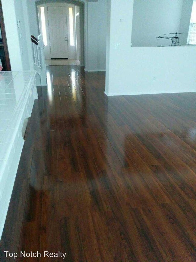 Foto del edificio - 1610 Copper Penny Dr