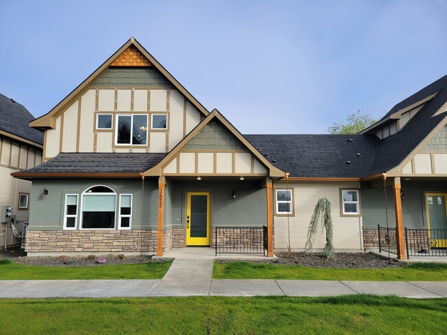 Foto del edificio - 2605 N Linda Vista Ln