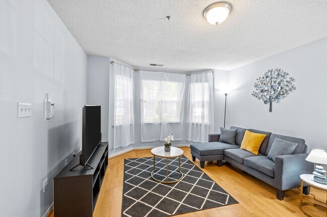 Foto del edificio - 525 Olmsted Park Pl