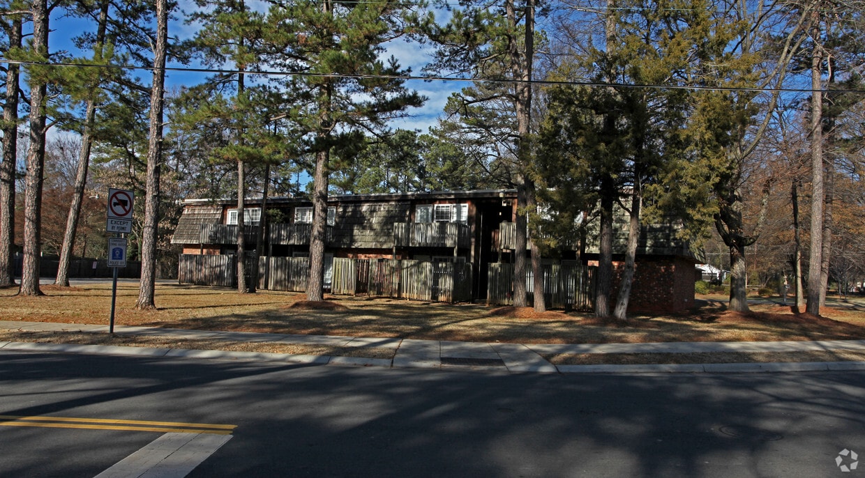 Primary Photo - McAlway Chateau