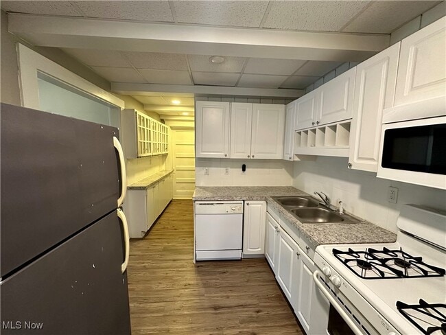 Foto del edificio - 132 Beck Ave