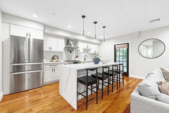 Foto del edificio - 113-115 Falcon St