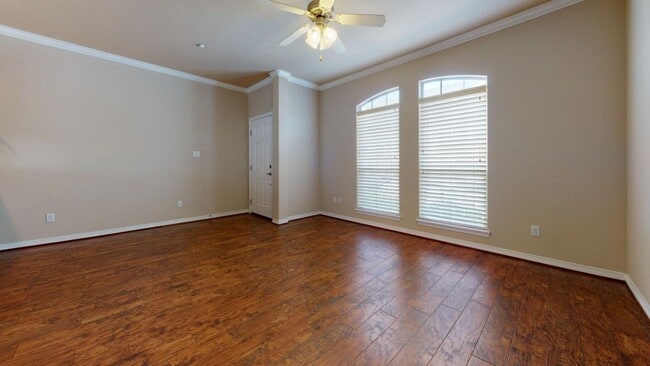 Foto del edificio - Lakeridge Townhomes #704