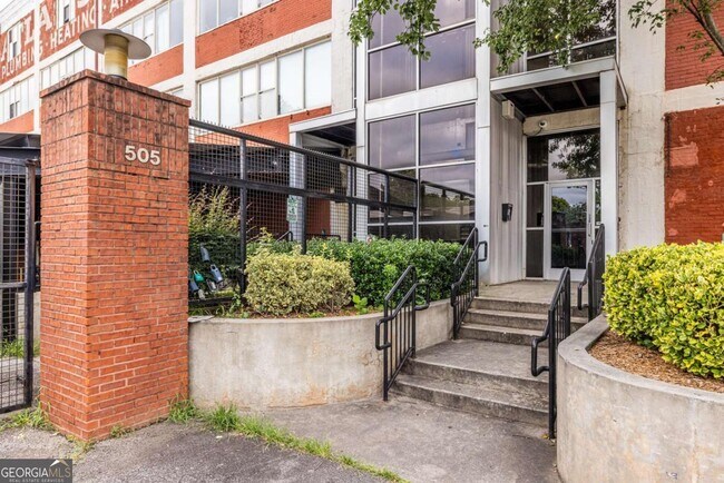 Foto del edificio - 505 Whitehall St SW