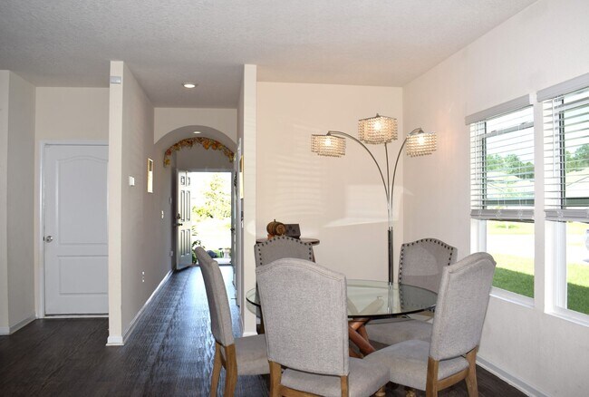 Building Photo - 4 Berooms 2.5 Bathrooms Ocean Way - Alta L...
