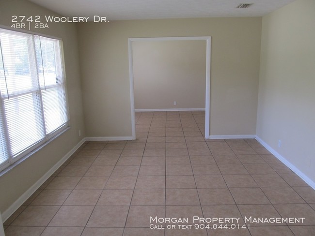 Foto del edificio - 2742 Woolery Dr
