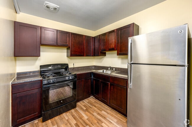 1BR, 1BA - 680SF - Kitchen - The Angelica