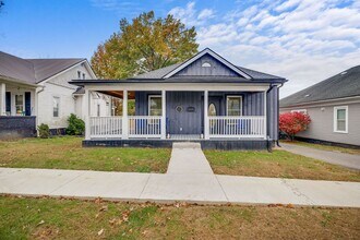 Building Photo - 216 3rd St