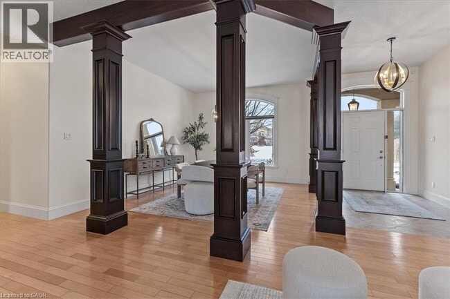 Building Photo - 86 Canters Close