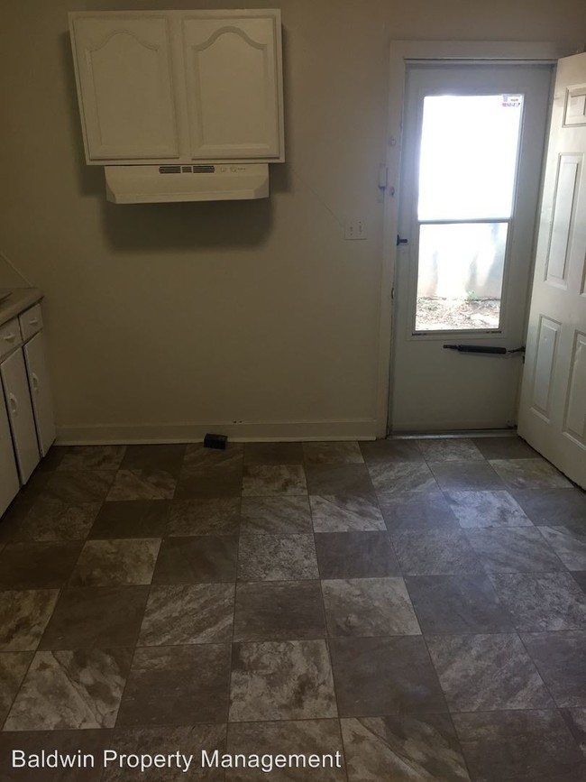Foto del edificio - 2 br, 2 bath House - 117 HICKS STREET