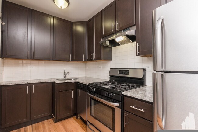 Foto del edificio - 516 W Cornelia Ave