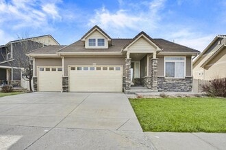 Building Photo - 4854 Saddlewood Circle