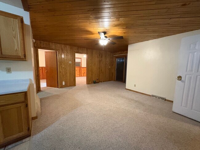 Sala de estar - N8501 Pine Rd