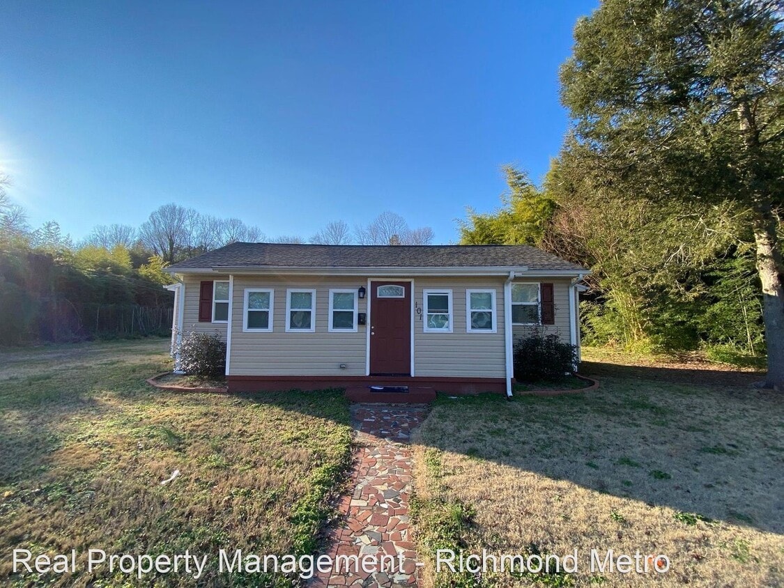 3 br, 1 bath House 101 South Confederate... House Rental in