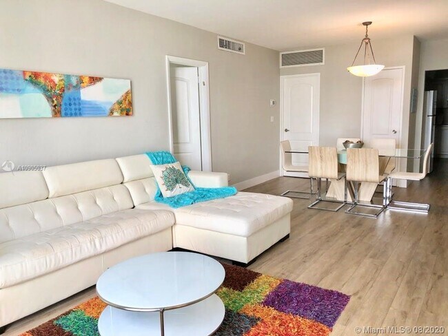 Building Photo - 3801 S Ocean Dr