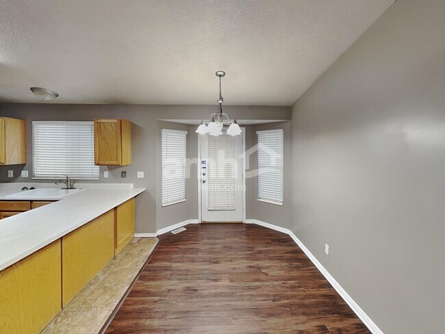 Building Photo - 447 S 1250 E